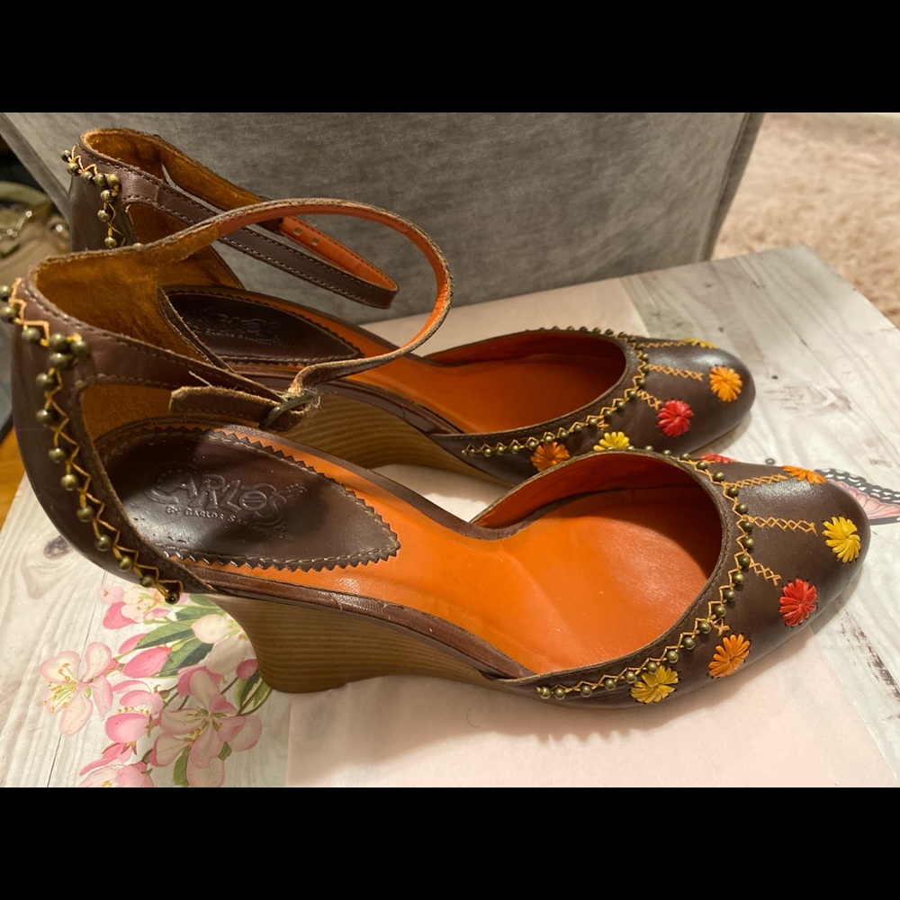 💕Auth💕 🍁Carlos Santana Stud Dark Brown Wedge🍁